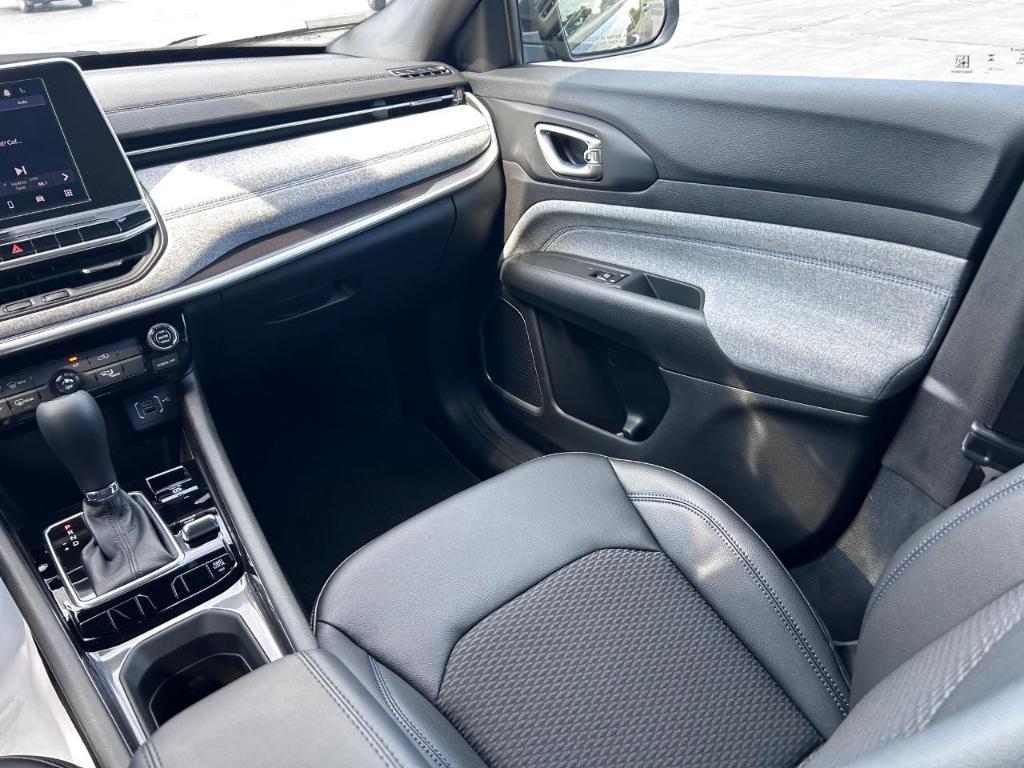 new 2025 Jeep Compass car, priced at $29,463