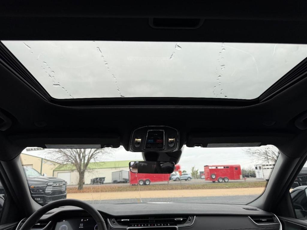 new 2025 Jeep Grand Cherokee car, priced at $39,345