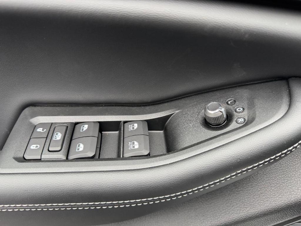 new 2025 Jeep Grand Cherokee car, priced at $39,345