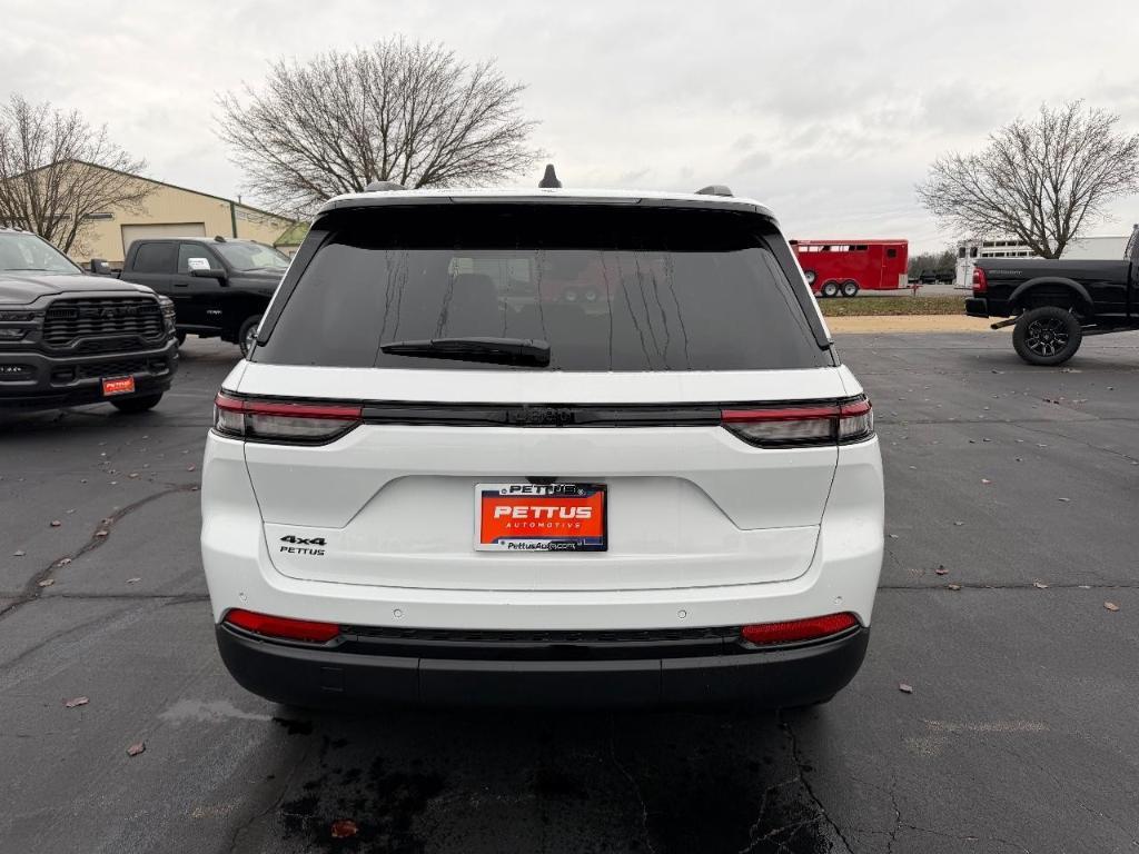 new 2025 Jeep Grand Cherokee car, priced at $39,345
