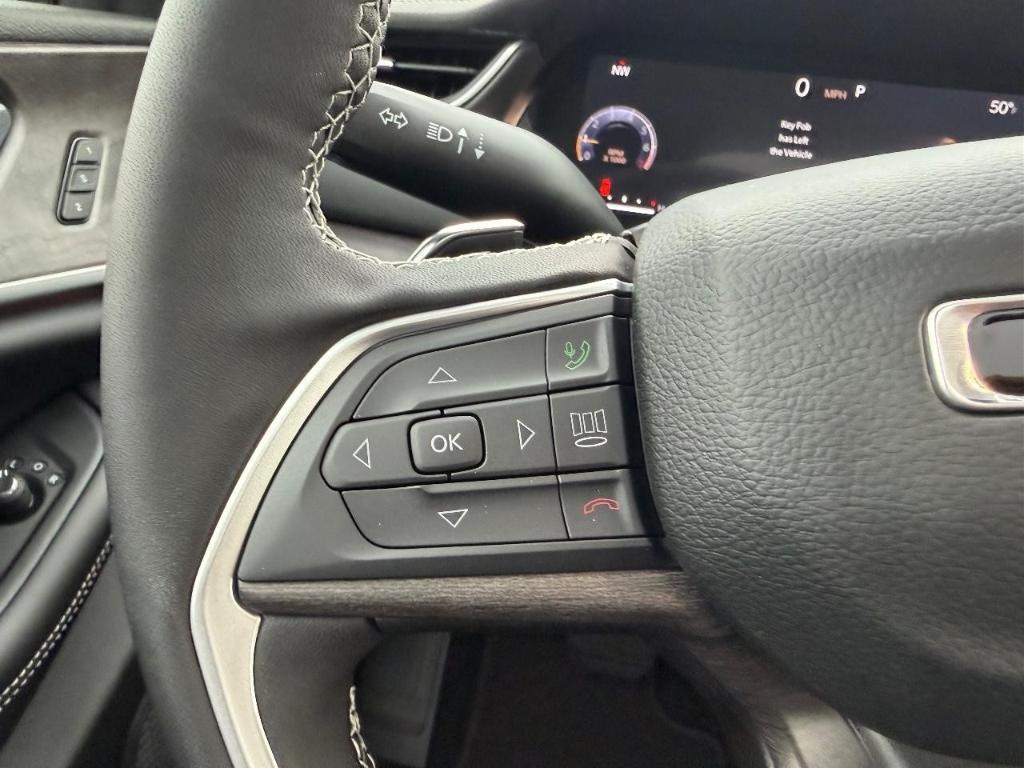 new 2025 Jeep Grand Cherokee car, priced at $42,045