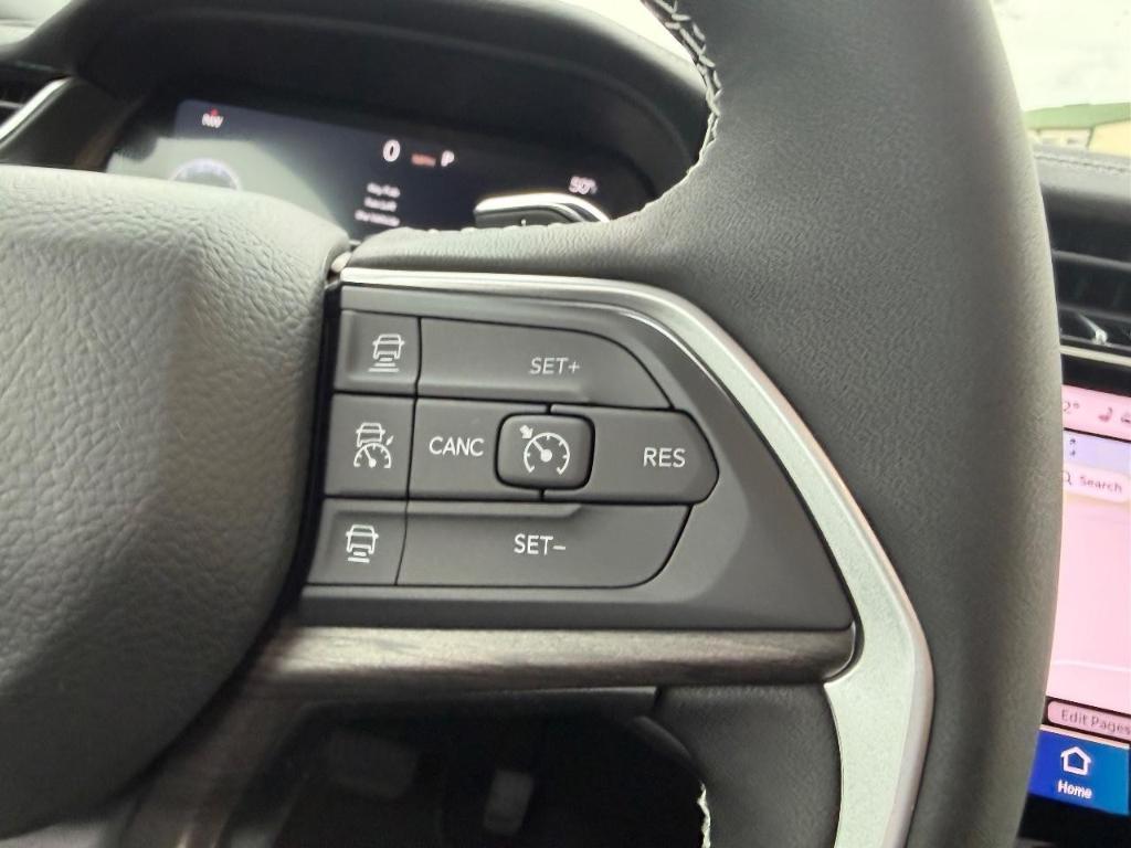 new 2025 Jeep Grand Cherokee car, priced at $42,045