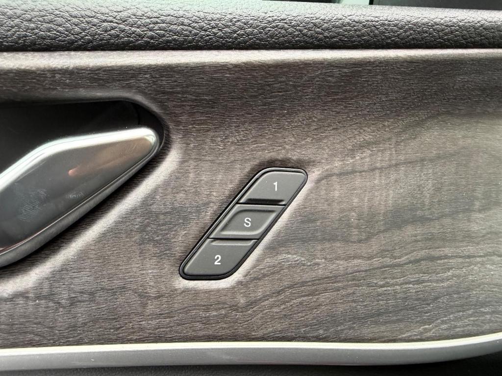 new 2025 Jeep Grand Cherokee car, priced at $42,045