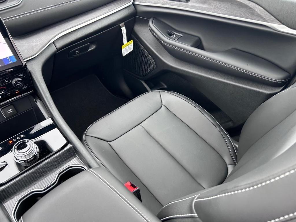 new 2025 Jeep Grand Cherokee L car, priced at $52,230