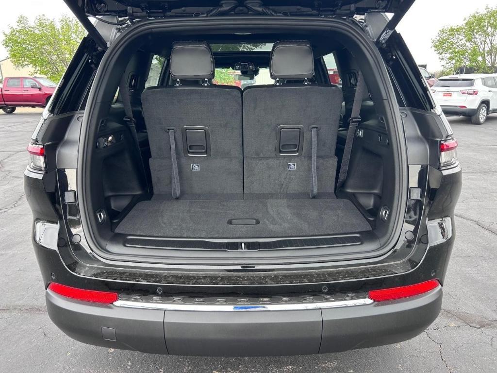 new 2025 Jeep Grand Cherokee L car, priced at $52,230