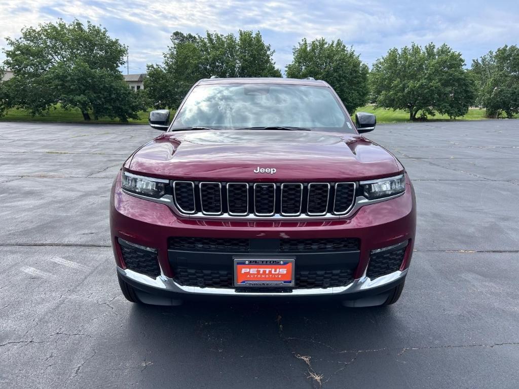 new 2025 Jeep Grand Cherokee L car, priced at $49,072