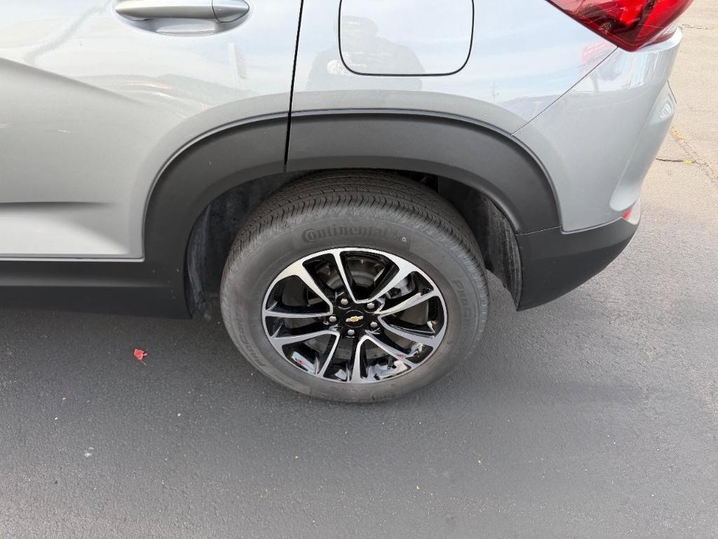 used 2025 Chevrolet TrailBlazer car, priced at $22,541