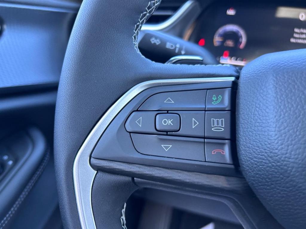 new 2025 Jeep Grand Cherokee car, priced at $43,030