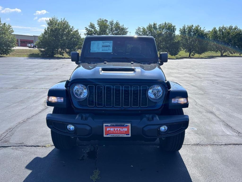 new 2025 Jeep Gladiator car, priced at $37,045