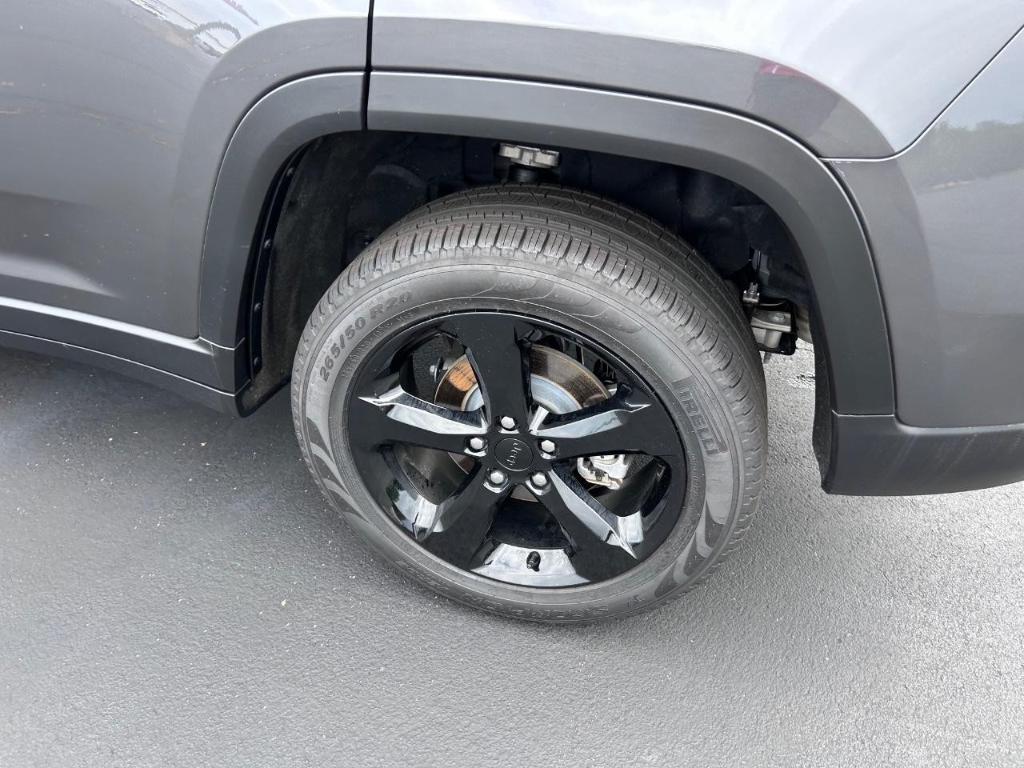 new 2025 Jeep Grand Cherokee L car, priced at $51,472