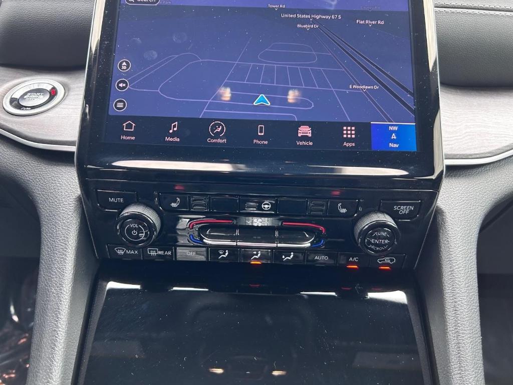 new 2025 Jeep Grand Cherokee L car, priced at $51,472