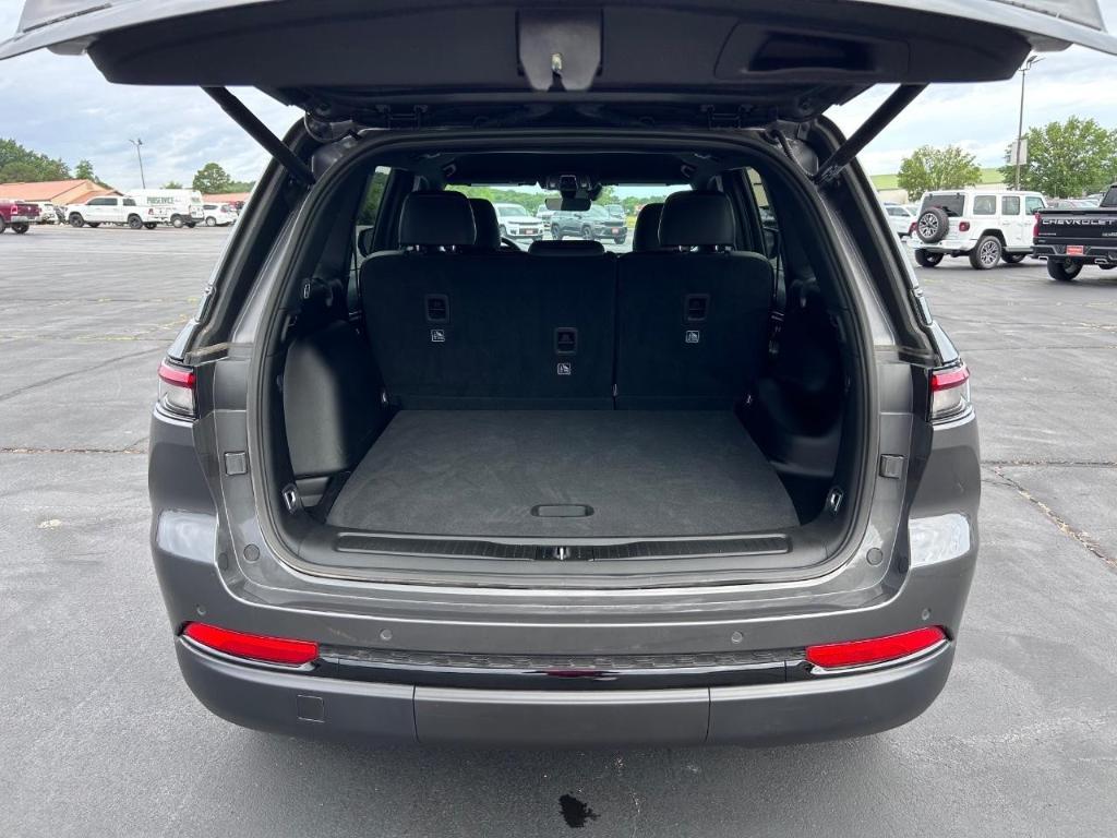 new 2025 Jeep Grand Cherokee L car, priced at $51,472