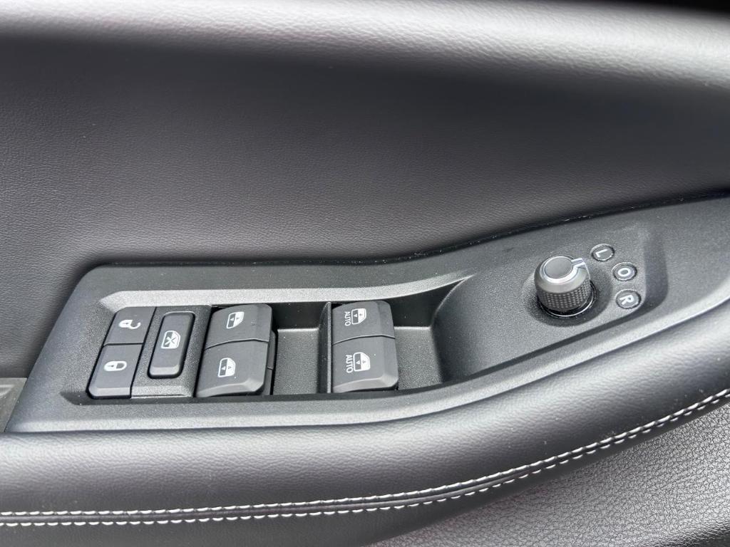 new 2025 Jeep Grand Cherokee L car, priced at $51,472