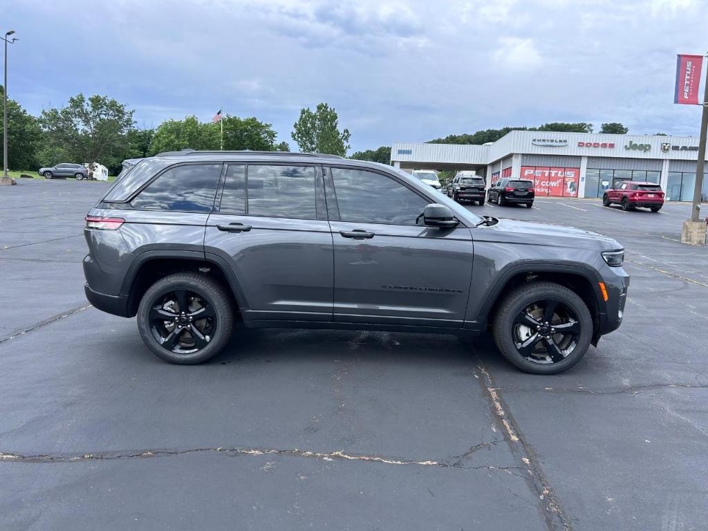 new 2025 Jeep Grand Cherokee L car, priced at $51,472