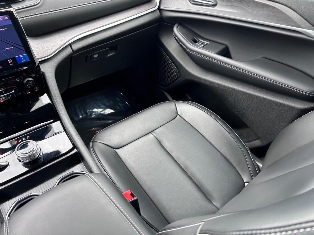 new 2025 Jeep Grand Cherokee L car, priced at $51,472