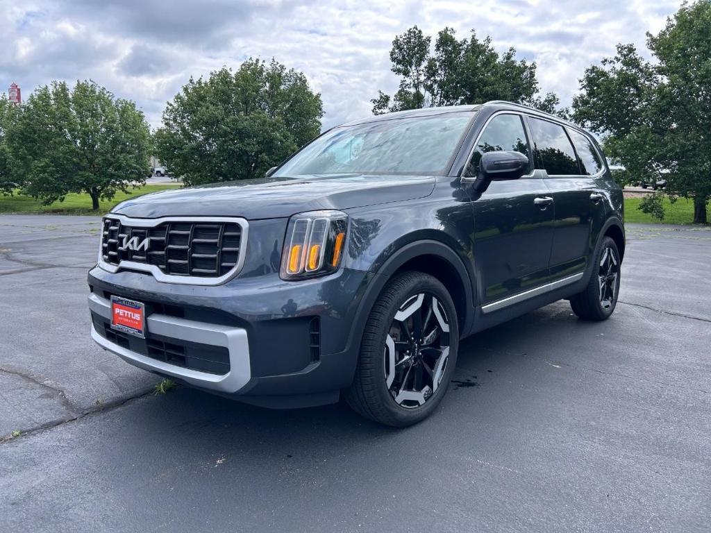 used 2024 Kia Telluride car, priced at $37,399