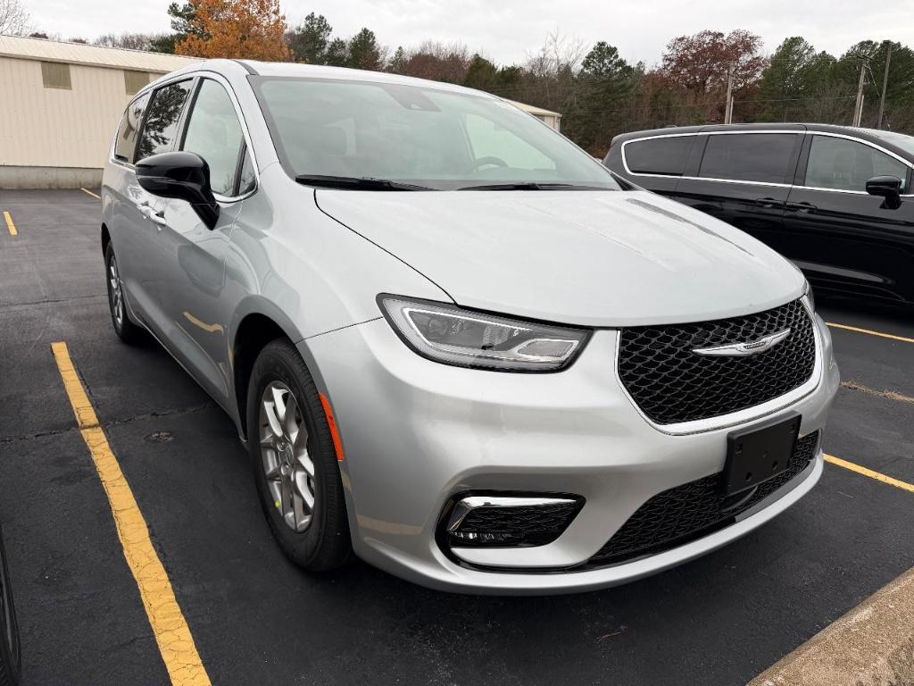 new 2026 Chrysler Pacifica car, priced at $36,995