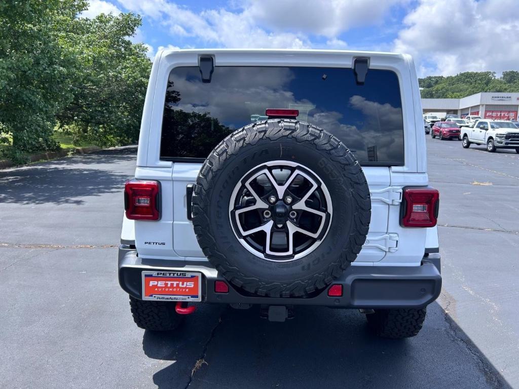 new 2025 Jeep Wrangler car, priced at $59,428