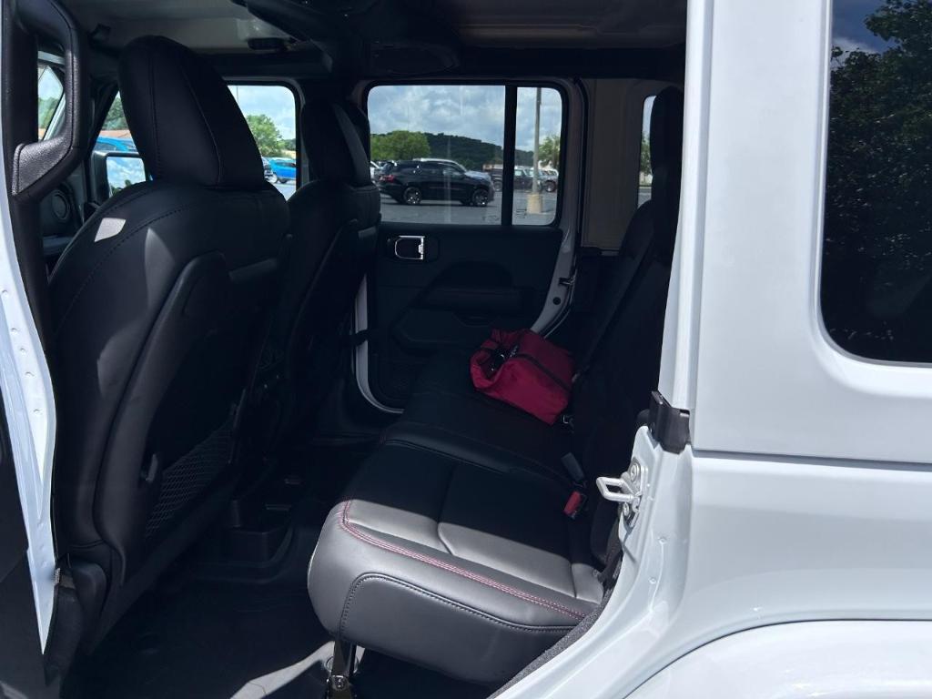 new 2025 Jeep Wrangler car, priced at $59,428