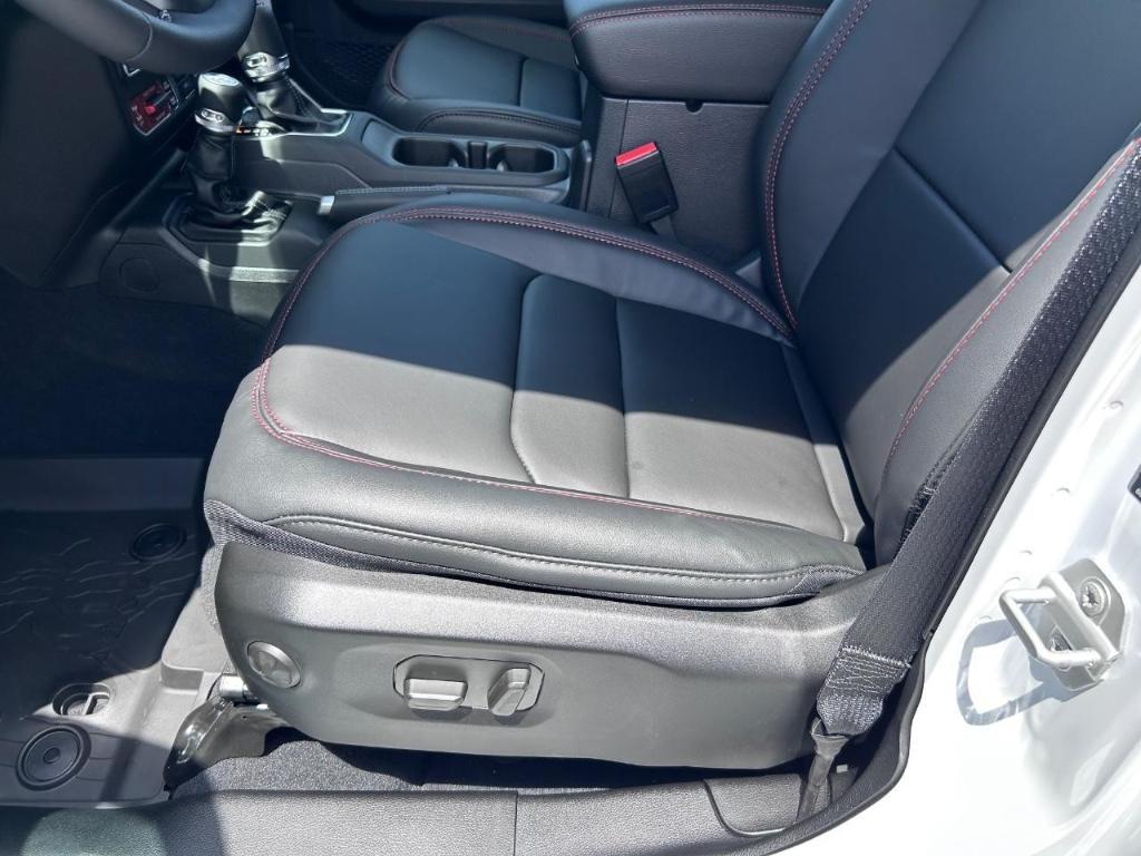 new 2025 Jeep Wrangler car, priced at $59,428