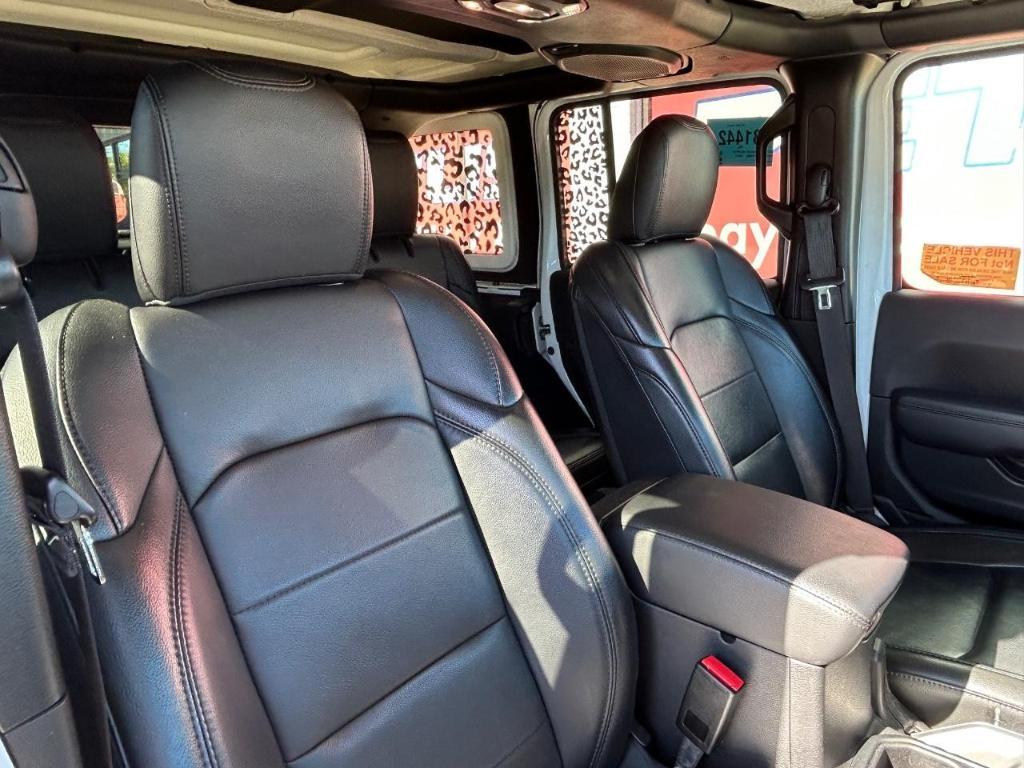 used 2022 Jeep Wrangler Unlimited car, priced at $29,417