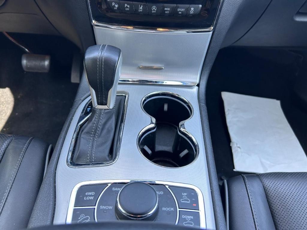 used 2021 Jeep Grand Cherokee car, priced at $35,644