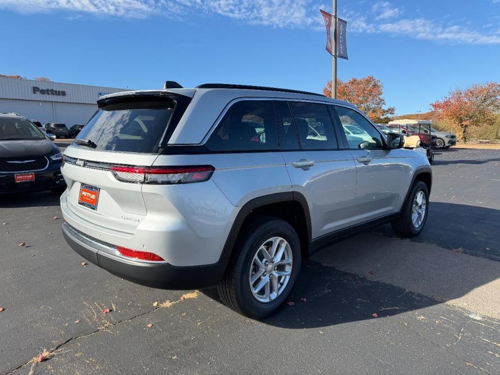 new 2025 Jeep Grand Cherokee car, priced at $34,345