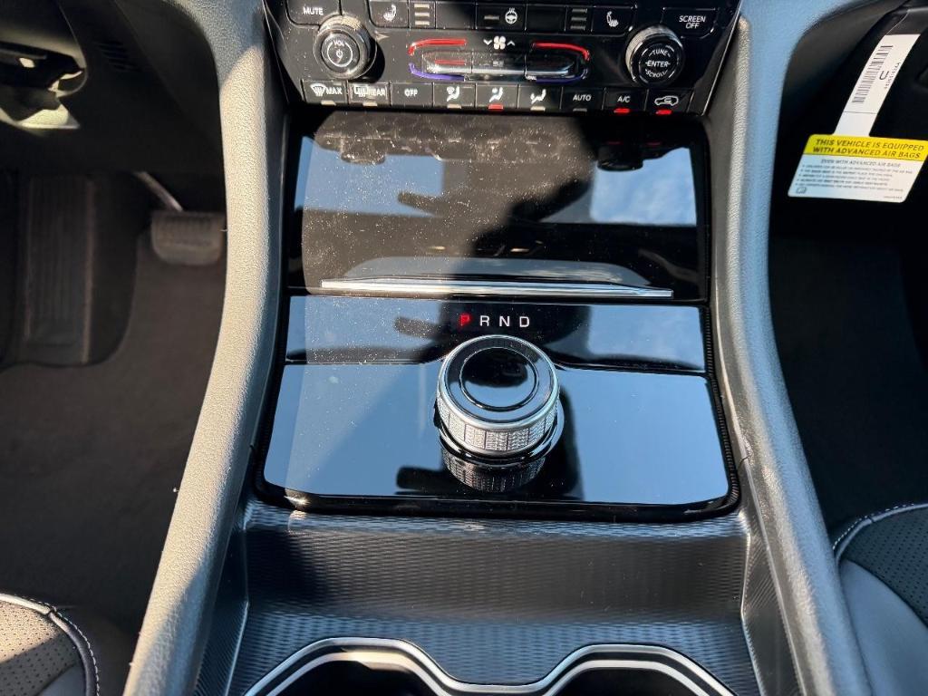 new 2025 Jeep Grand Cherokee car, priced at $40,045