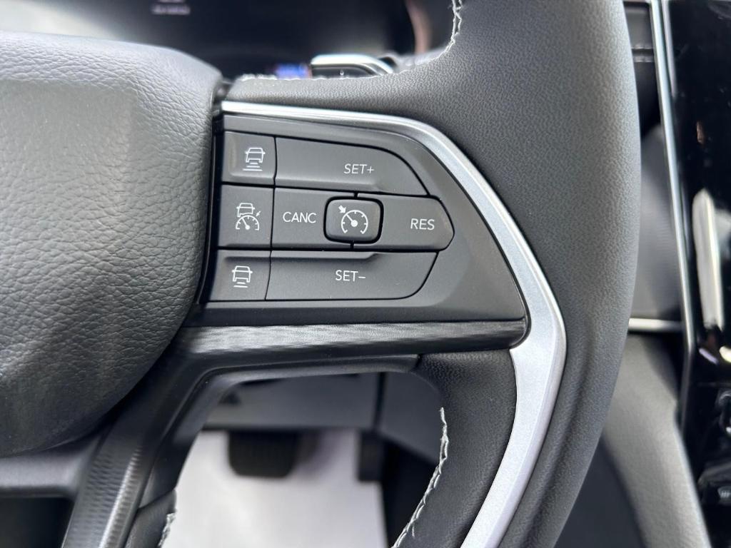 new 2025 Jeep Grand Cherokee L car, priced at $41,204