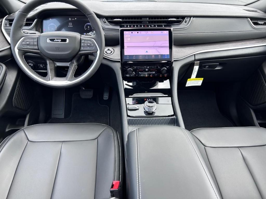 new 2025 Jeep Grand Cherokee car, priced at $35,745