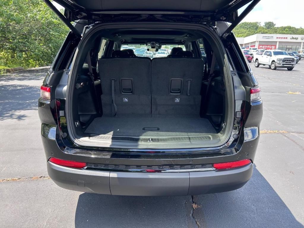new 2025 Jeep Grand Cherokee L car, priced at $43,777