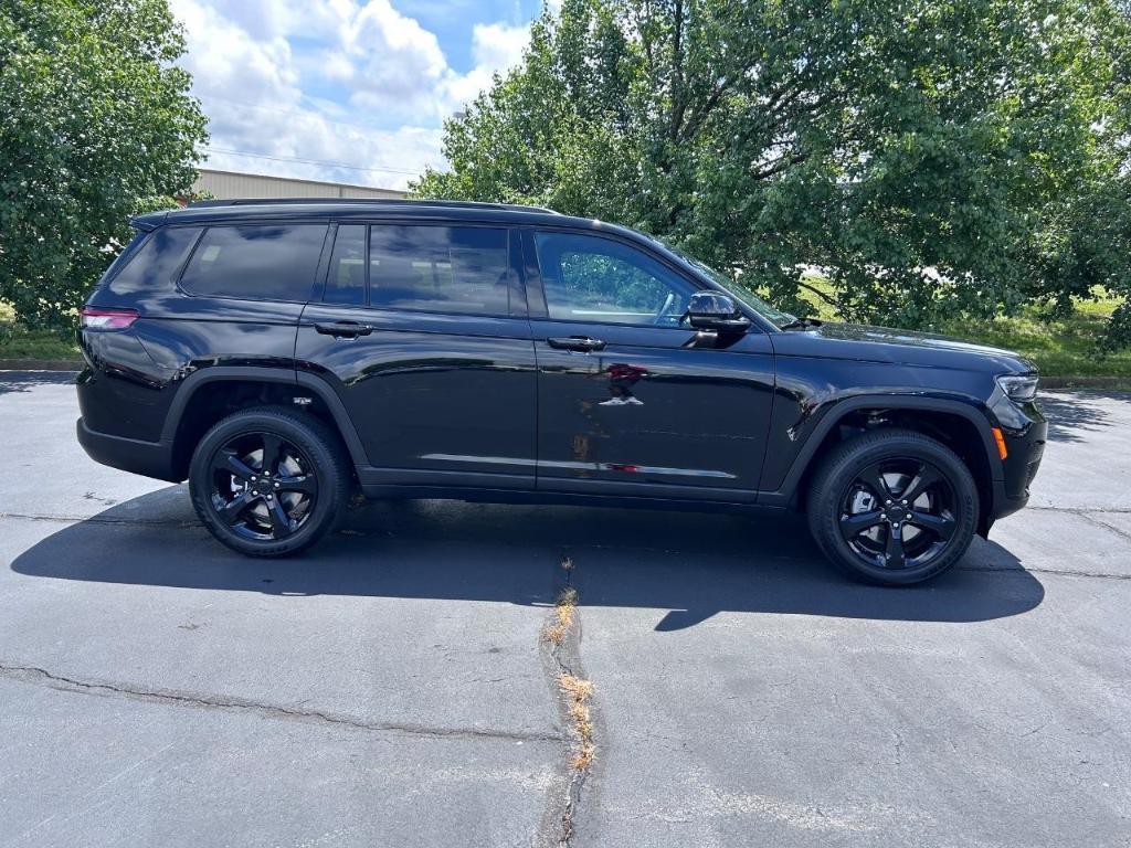 new 2025 Jeep Grand Cherokee L car, priced at $43,777