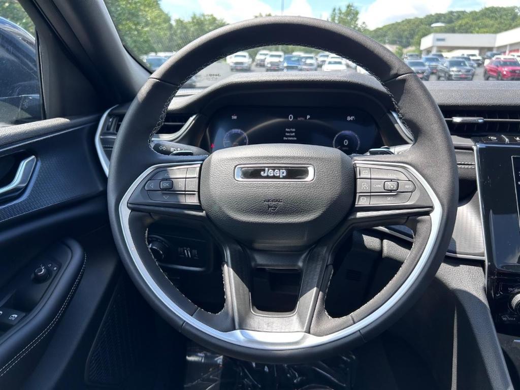 new 2025 Jeep Grand Cherokee L car, priced at $43,777