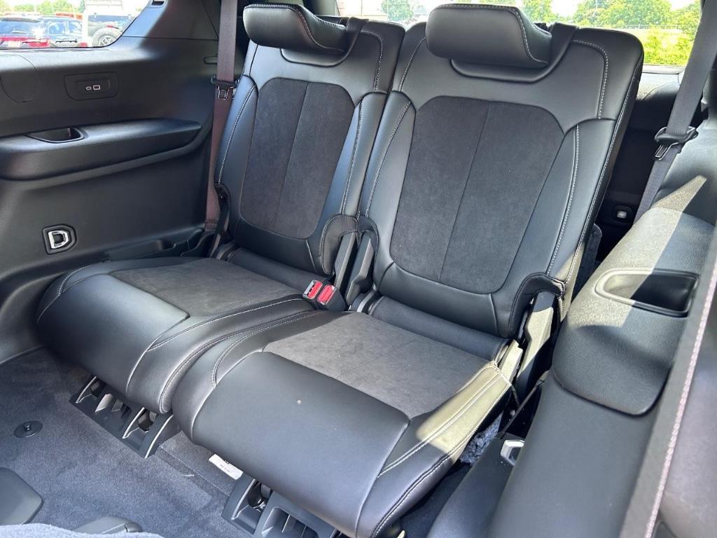 new 2025 Jeep Grand Cherokee L car, priced at $43,777