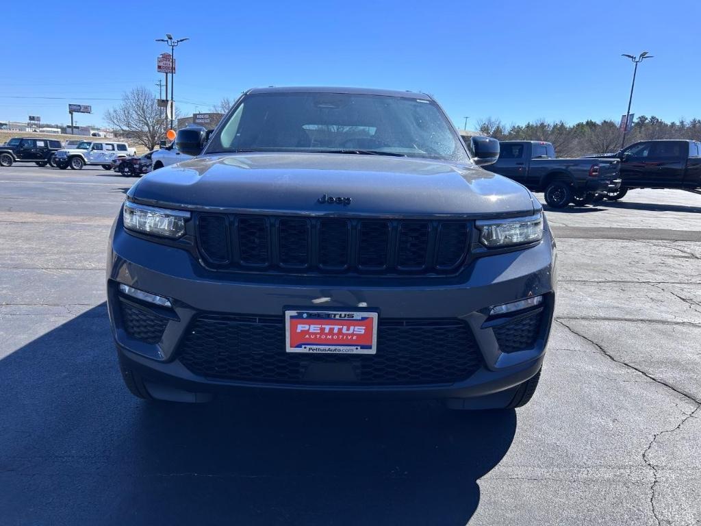 new 2025 Jeep Grand Cherokee car, priced at $47,515