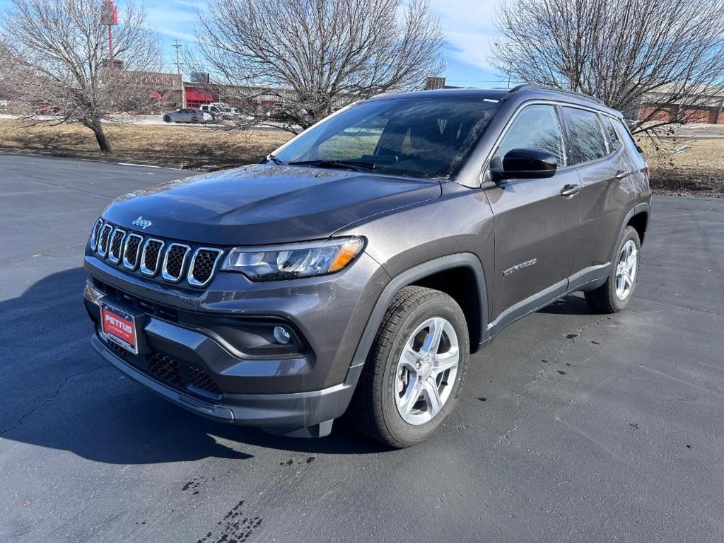 new 2024 Jeep Compass car, priced at $26,499
