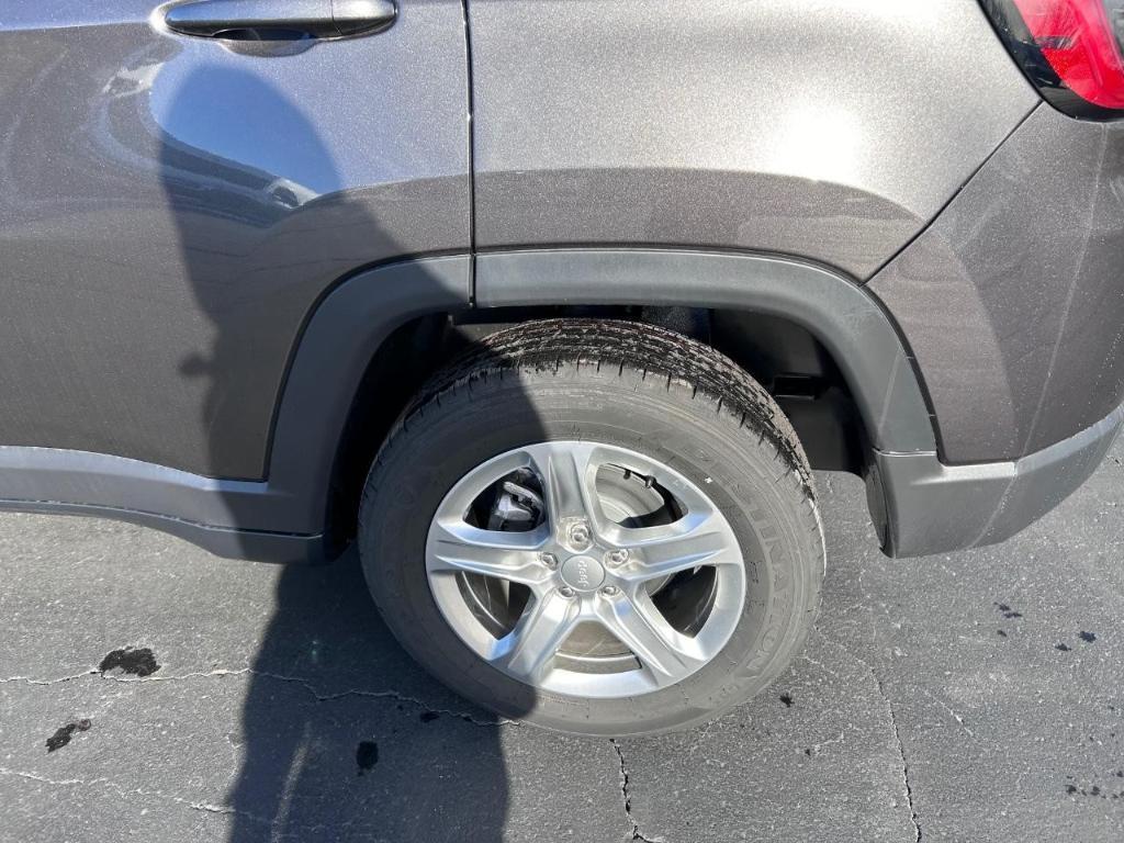 new 2024 Jeep Compass car, priced at $26,499
