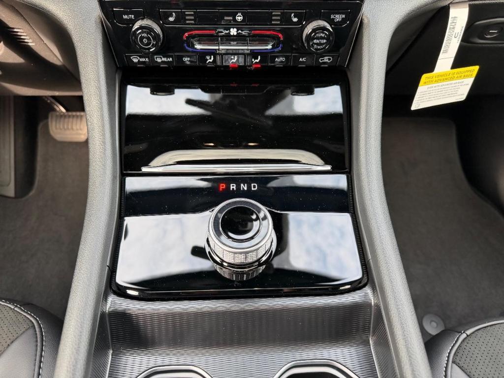 new 2025 Jeep Grand Cherokee car, priced at $37,945