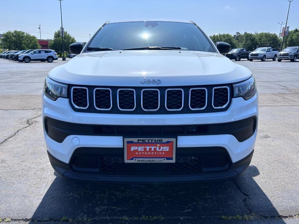 new 2025 Jeep Compass car, priced at $27,495