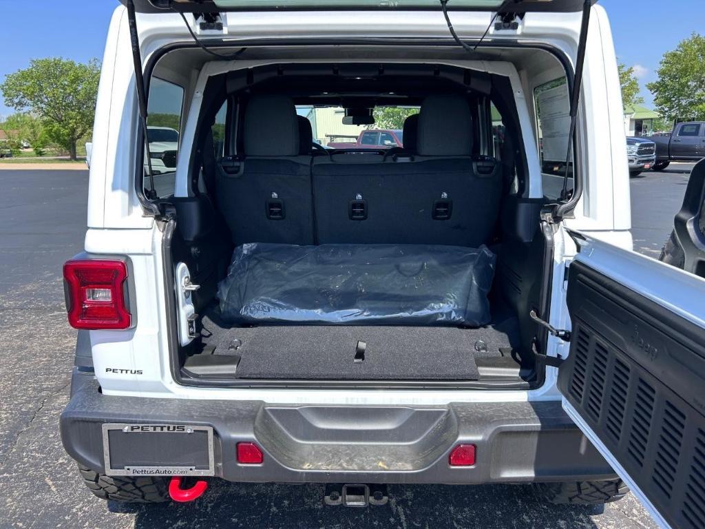 new 2025 Jeep Wrangler car, priced at $56,739