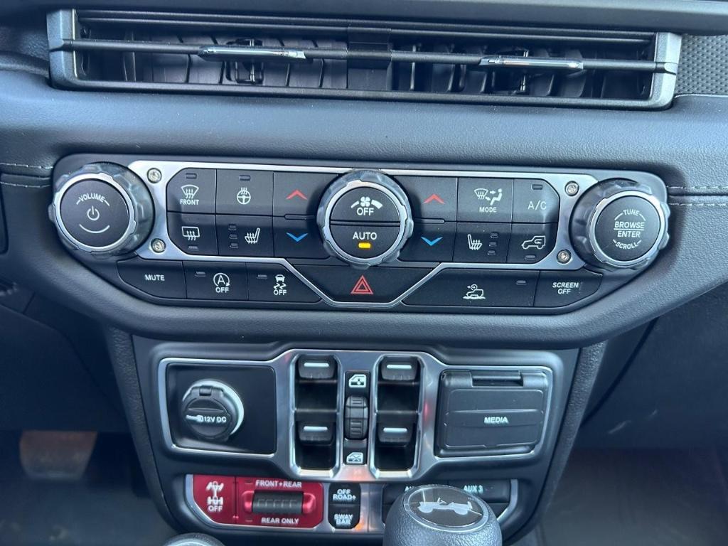 new 2025 Jeep Wrangler car, priced at $56,739