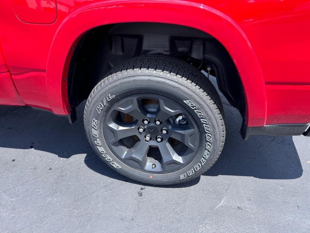 new 2025 Ram 1500 car, priced at $46,556
