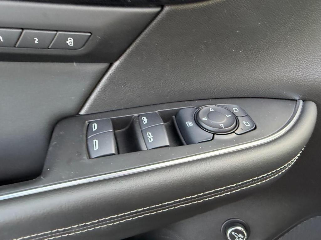 used 2021 Buick Envision car, priced at $22,938