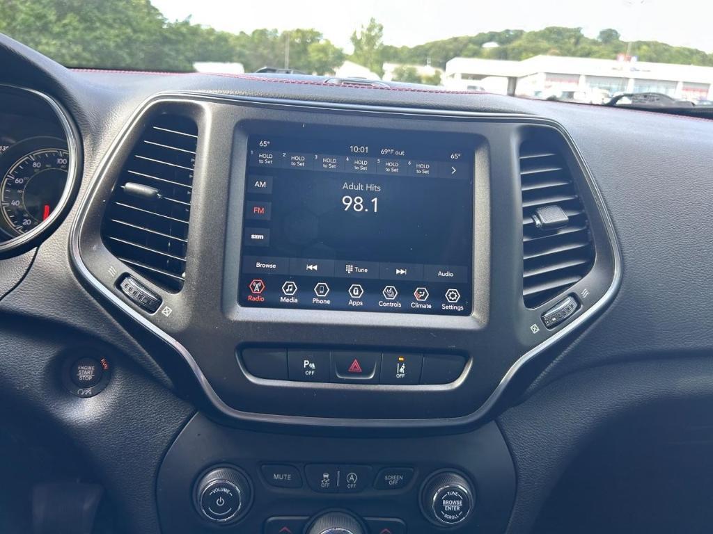 used 2021 Jeep Cherokee car, priced at $22,852