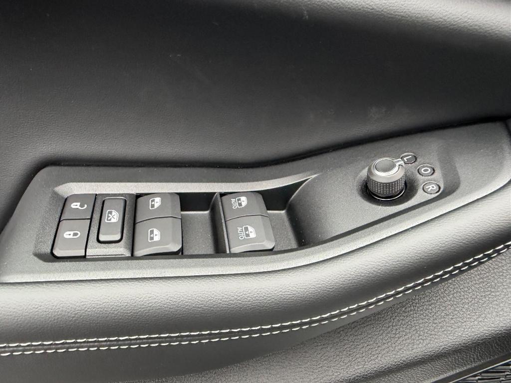 new 2025 Jeep Grand Cherokee car, priced at $33,345