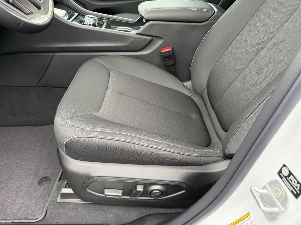 new 2025 Jeep Grand Cherokee car, priced at $33,345