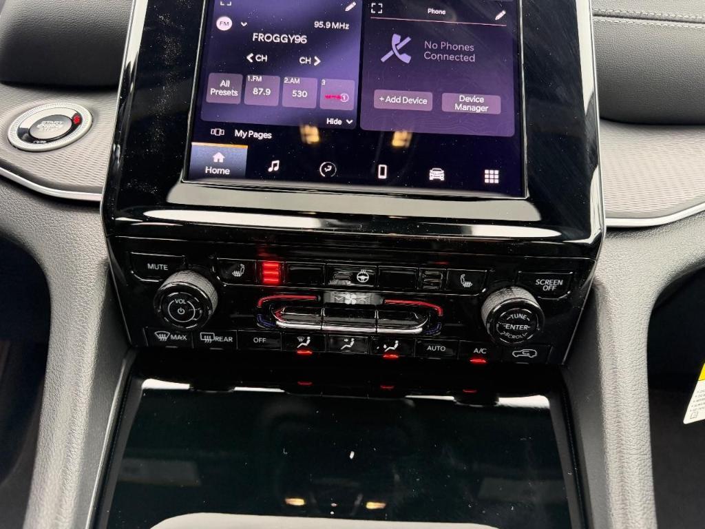 new 2025 Jeep Grand Cherokee car, priced at $33,345