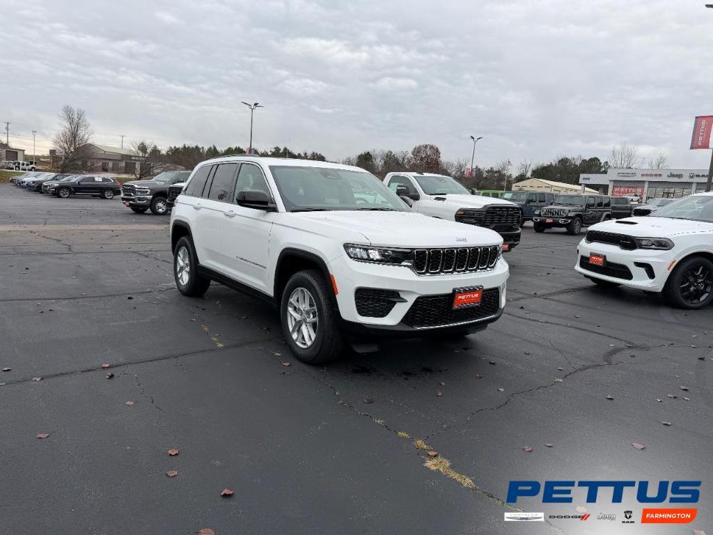 new 2025 Jeep Grand Cherokee car, priced at $33,345