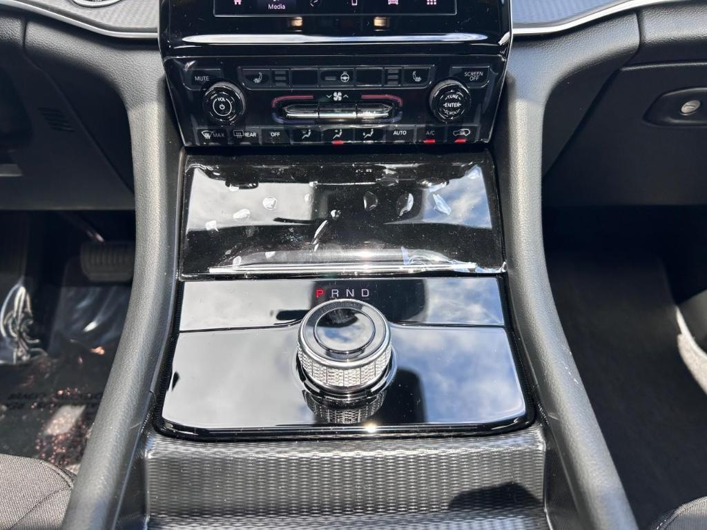 new 2025 Jeep Grand Cherokee L car, priced at $42,929