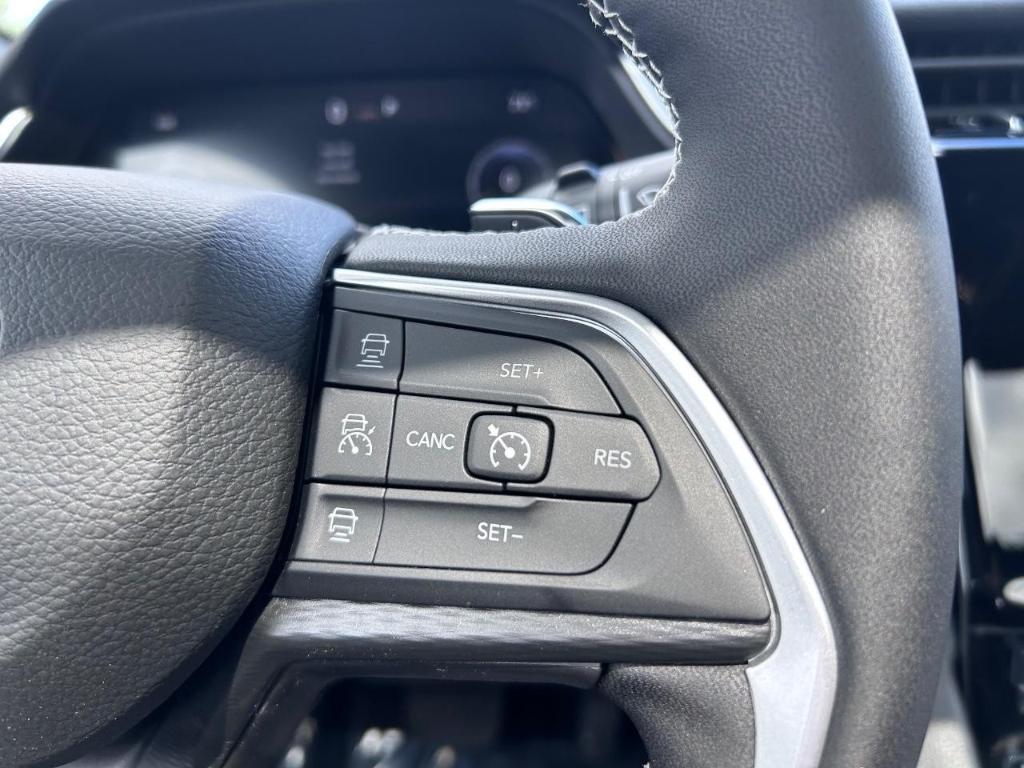 new 2025 Jeep Grand Cherokee L car, priced at $42,929